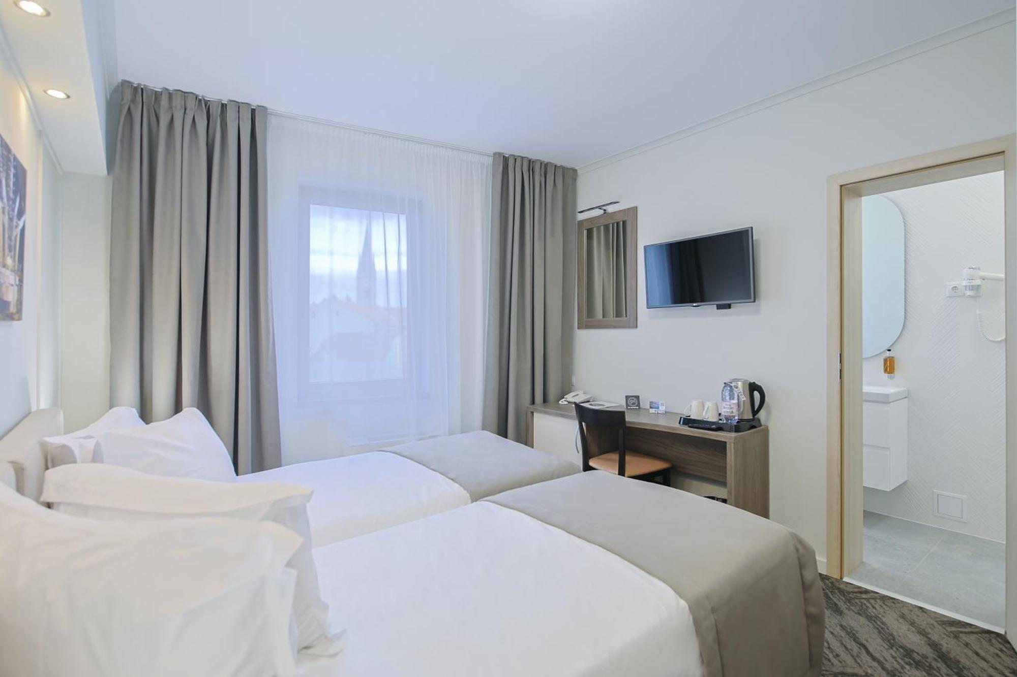 Potaissa Hotel Turda Eksteriør billede